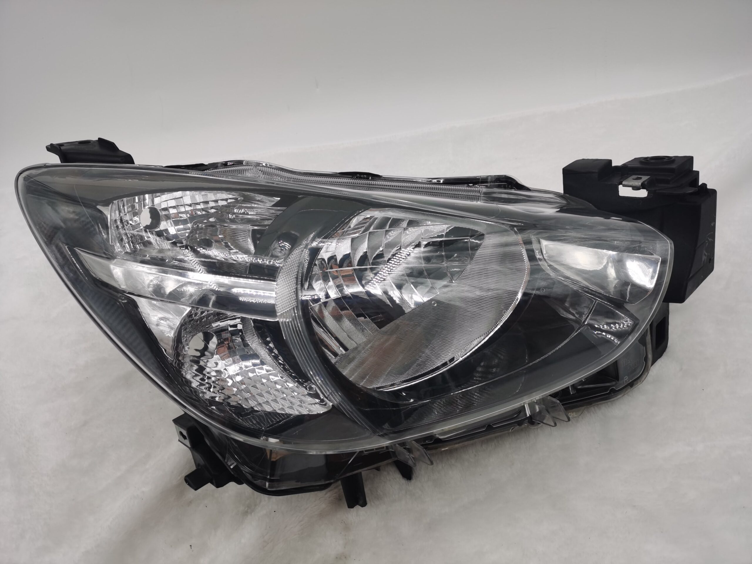 Mazda 2 2014-2019 HALOGEN R.H.S HEADLIGHT ASSEMBLY