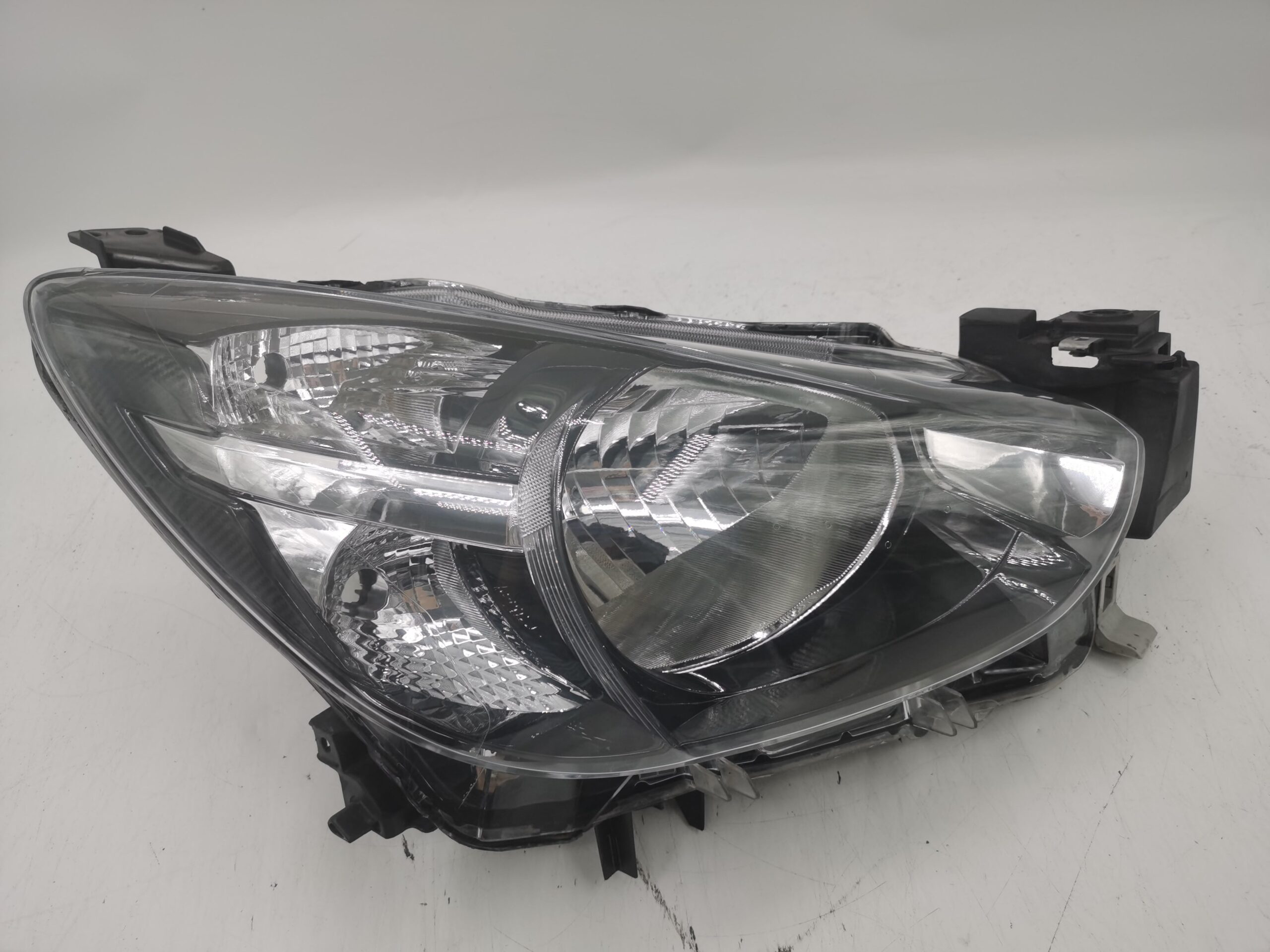 Mazda 2 2014-2019 HALOGEN R.H.S HEADLIGHT ASSEMBLY