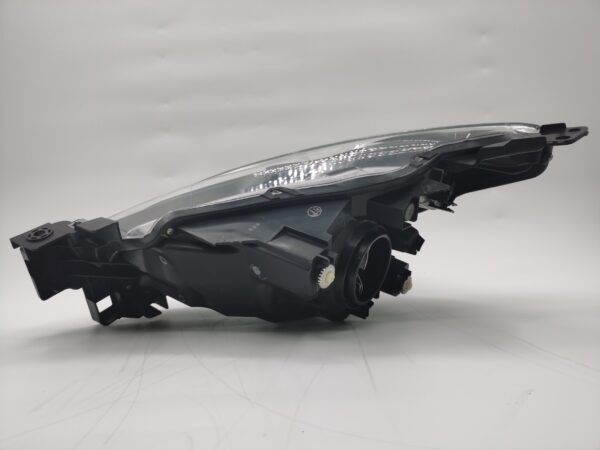 Mazda 2 2014-2019 HALOGEN R.H.S Headlight Assembly