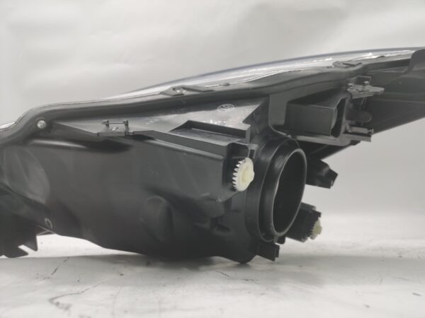 Mazda 2 2014-2019 HALOGEN R.H.S HEADLIGHT ASSEMBLY