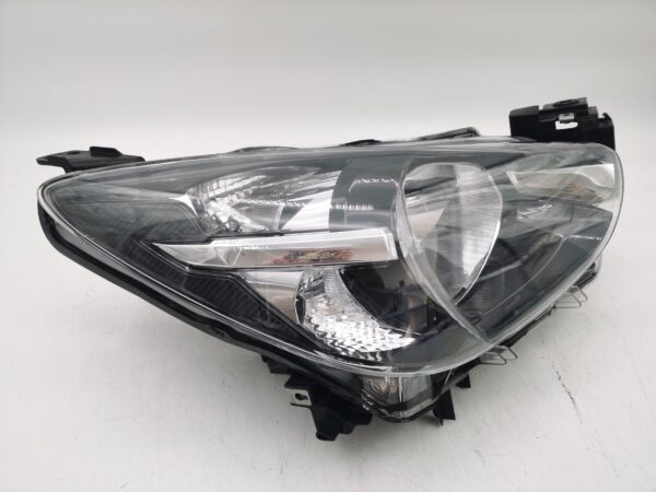 Mazda 2 2014-2019 HALOGEN R.H.S HEADLIGHT ASSEMBLY