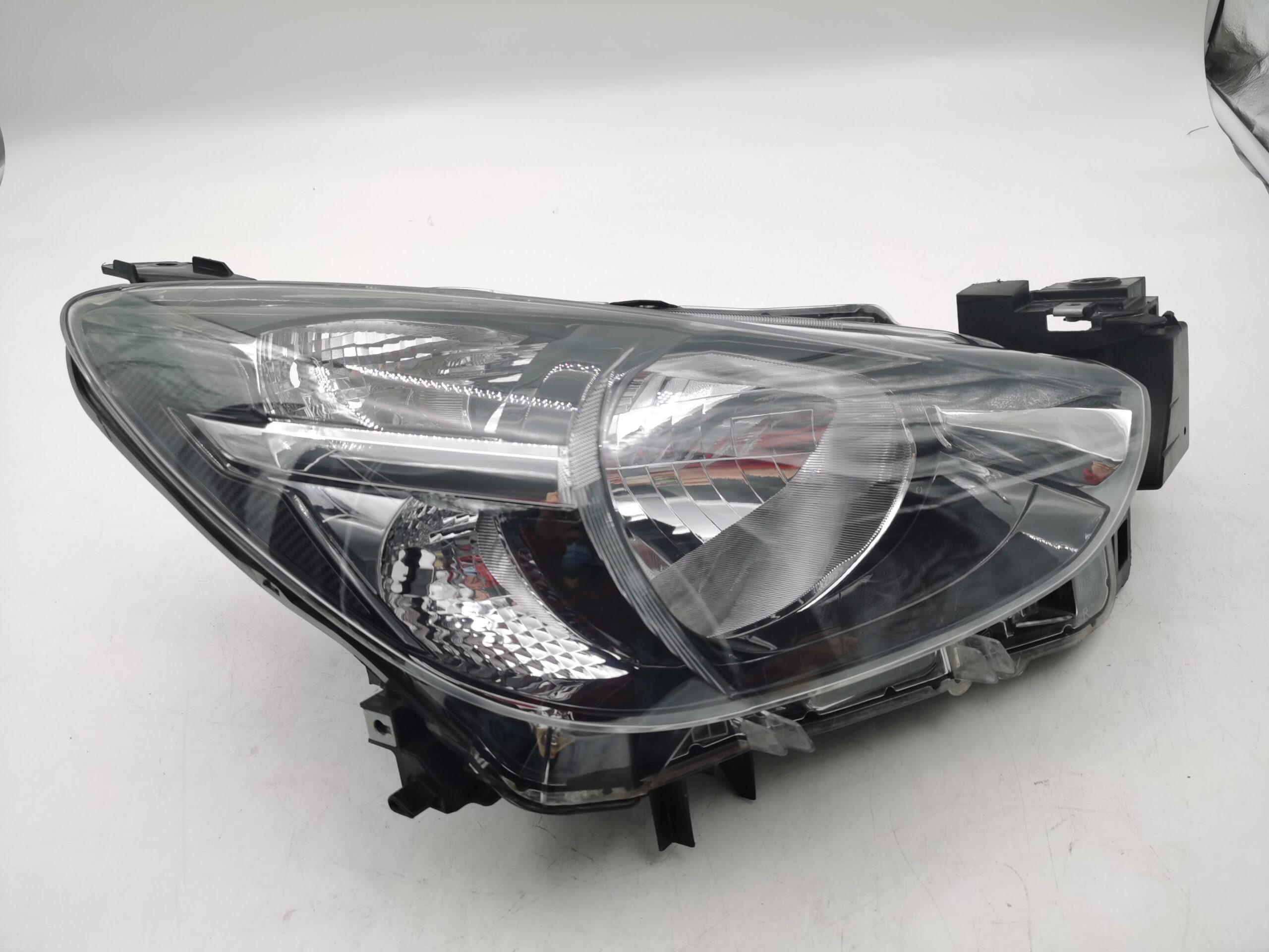 Mazda 2 2014-2019 HALOGEN R.H.S HEADLIGHT ASSEMBLY