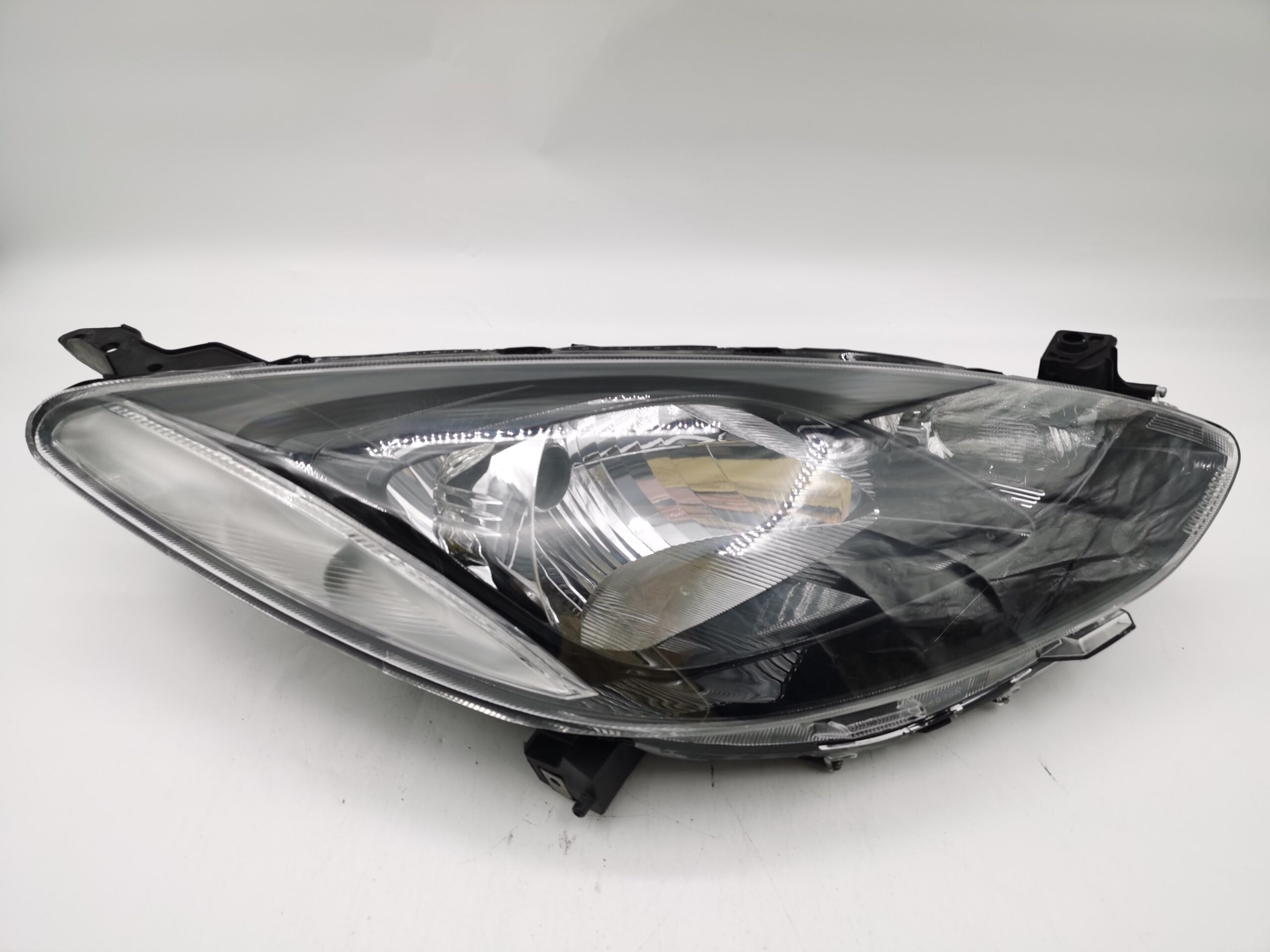 Mazda 2 2007-2013 HALOGEN R.H.S HEADLIGHT ASSEMBLY