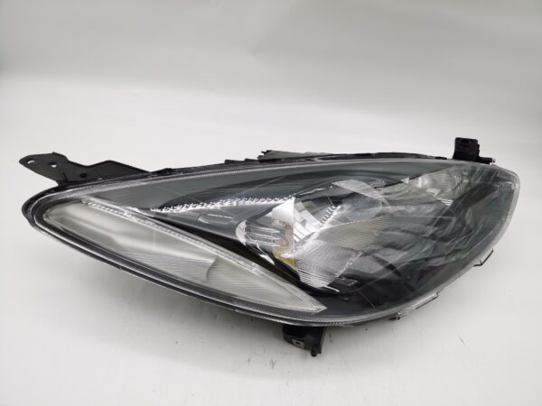 Mazda 2 2007-2013 HALOGEN R.H.S HEADLIGHT ASSEMBLY