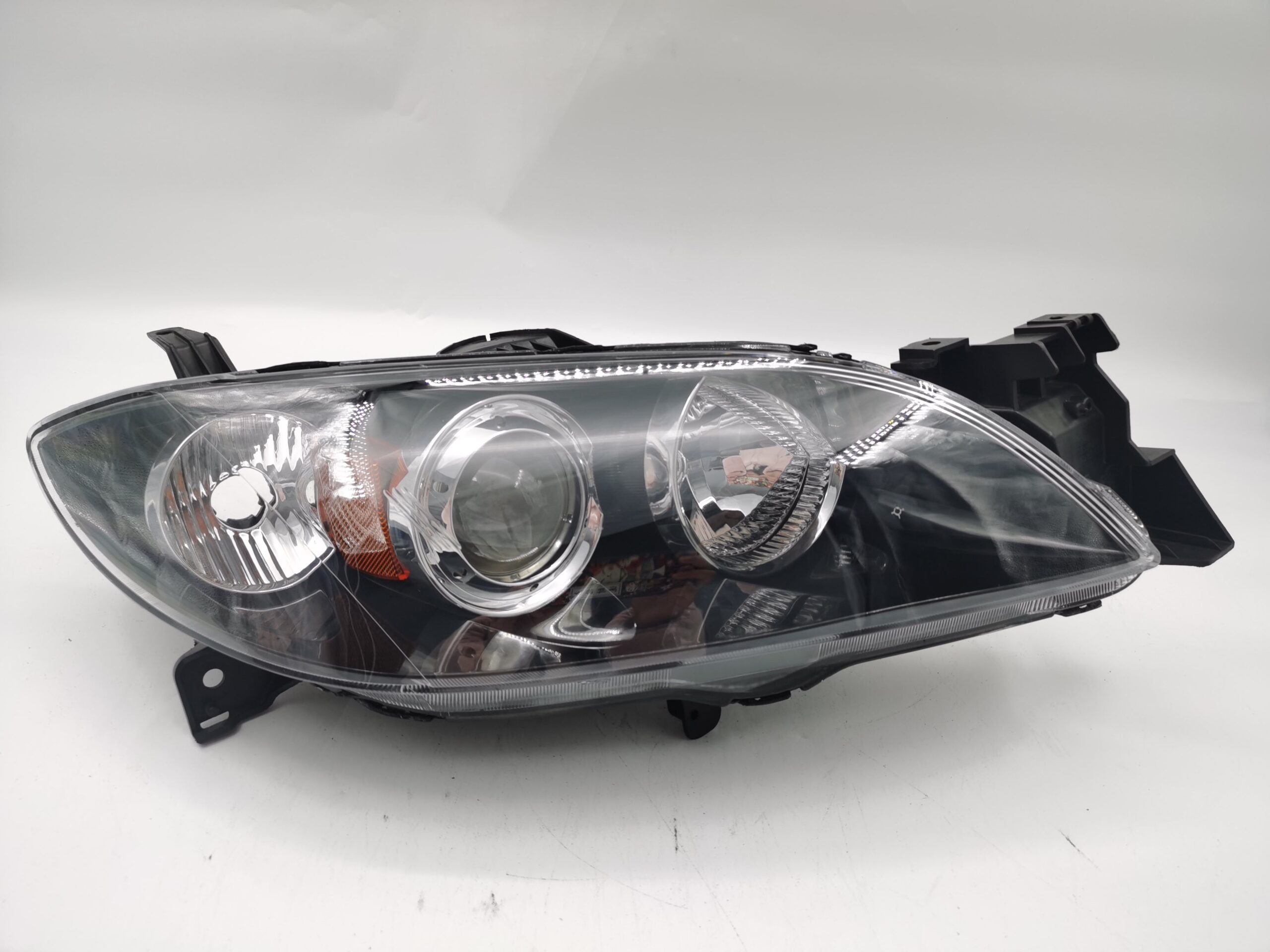 Mazda 3 2003-2009 HALOGEN  R.H.S HEADLIGHT ASSEMBLY