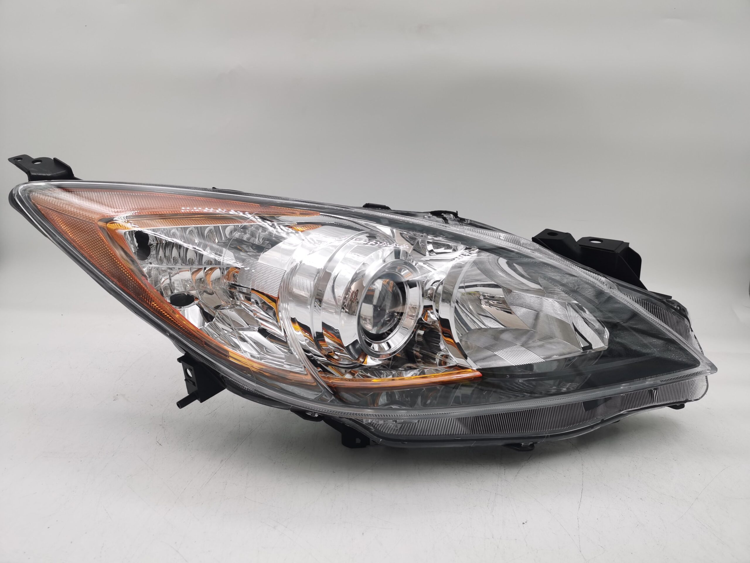 Mazda 3 2010-2013 HALOGEN R.H.S HEADLIGHT ASSEMBLY