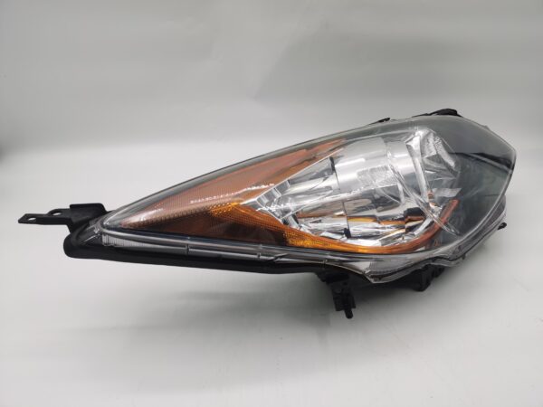 Mazda 3 2010-2013 HALOGEN R.H.S HEADLIGHT ASSEMBLY