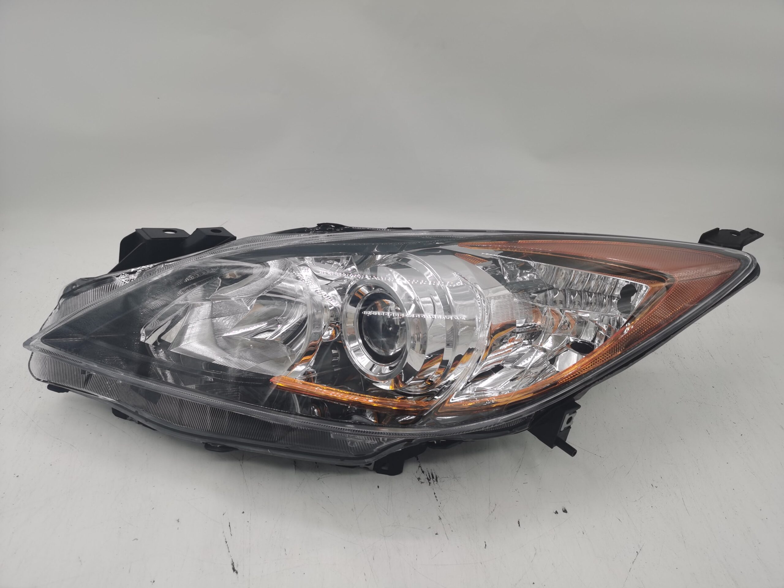 Mazda 3 2010-2013 HALOGEN L.H.S Headlight Assembly