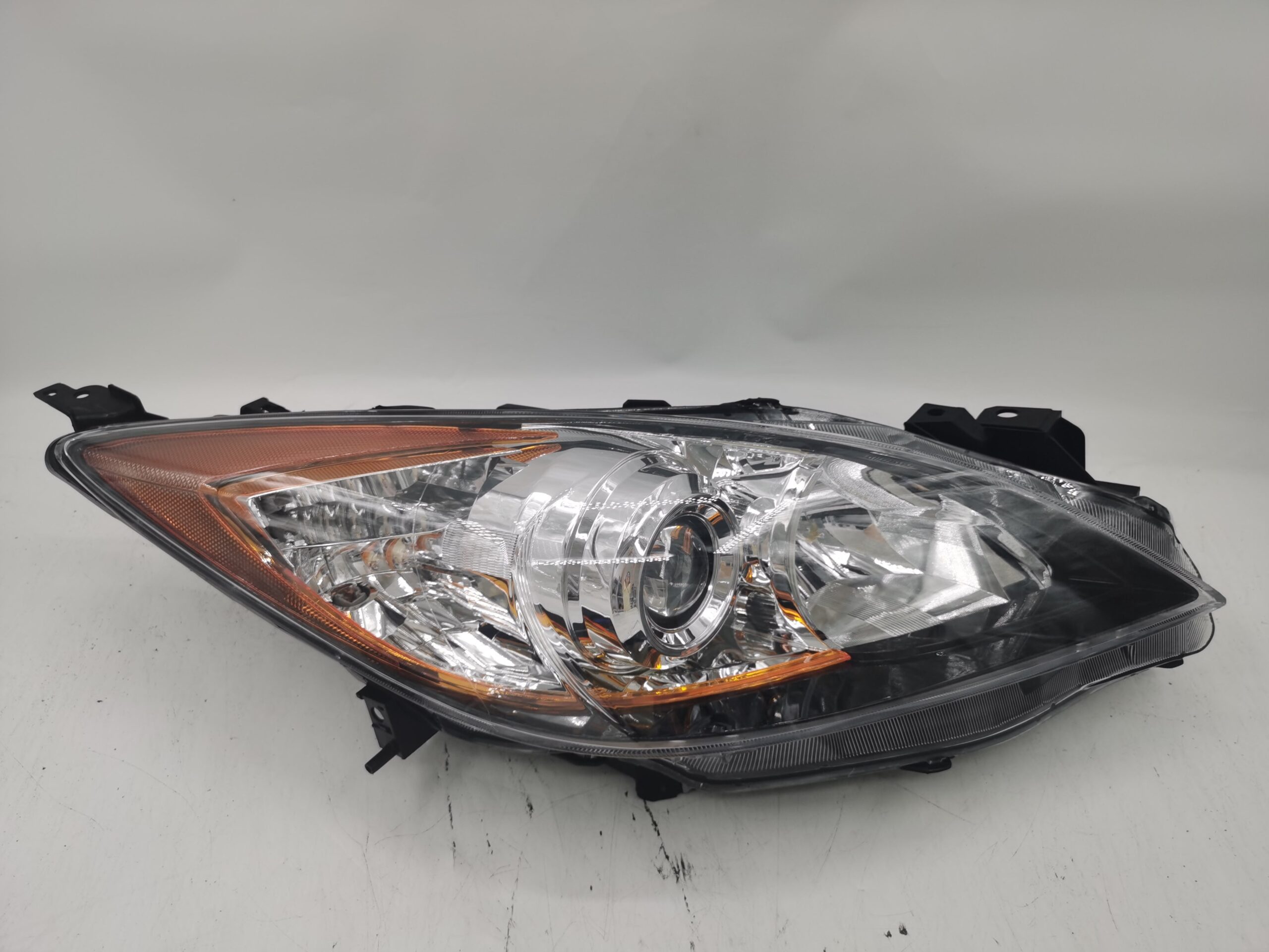 Mazda 3 2010-2013 HALOGEN R.H.S Headlight Assembly