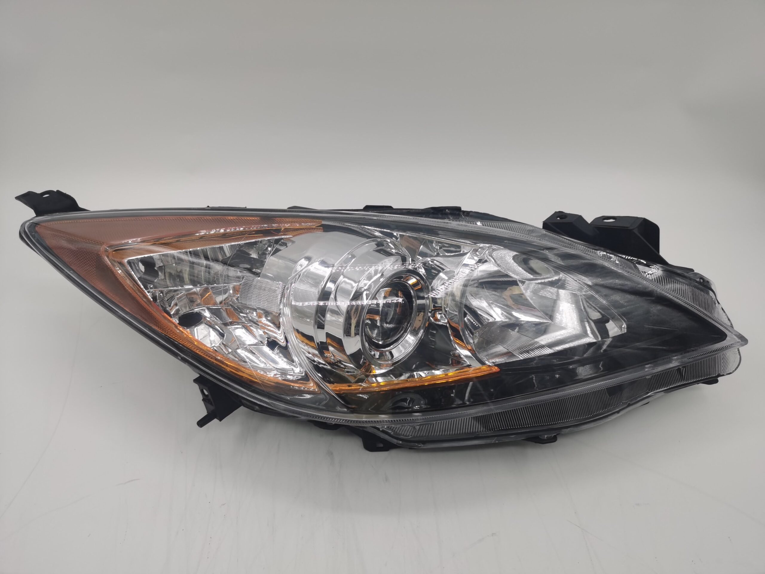 Mazda 3 2010-2013 HALOGEN R.H.S HEADLIGHT ASSEMBLY