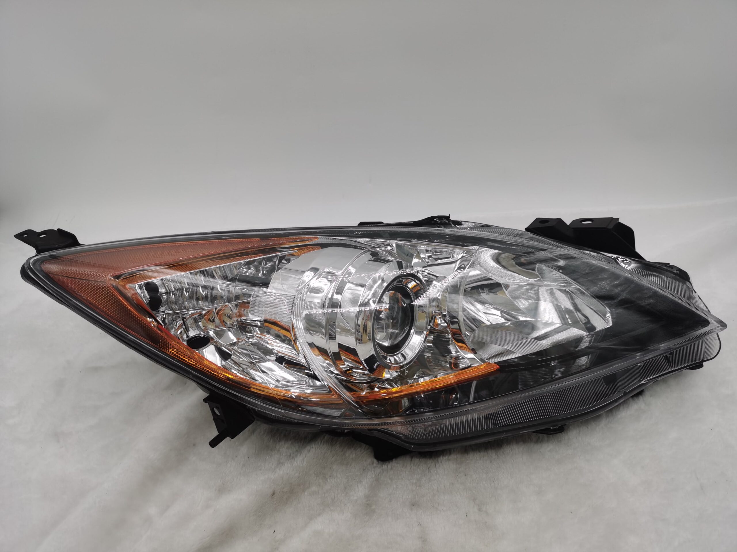 Mazda 3 2010-2013 HALOGEN R.H.S Headlight Assembly