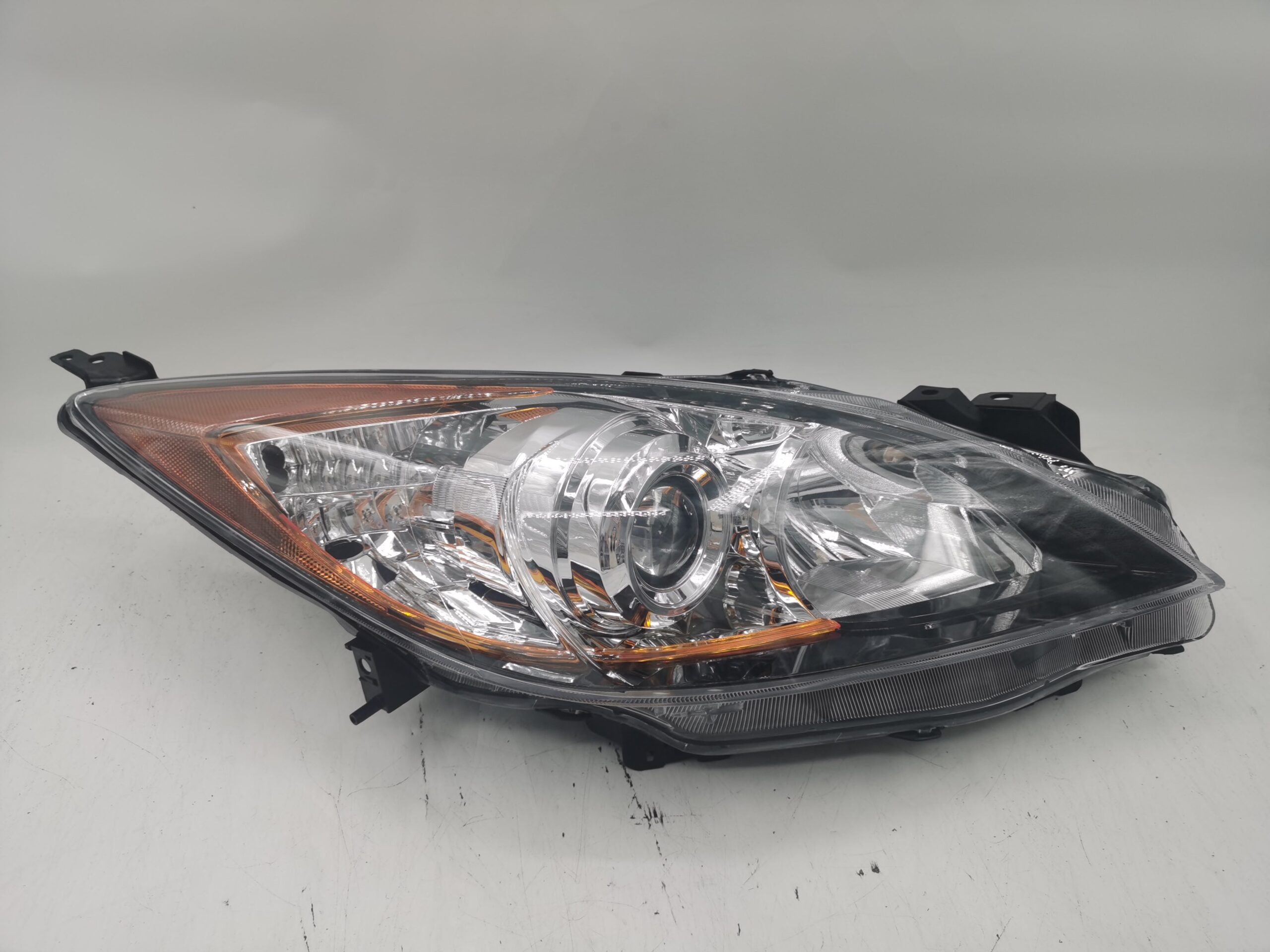 Mazda 3 2010-2013 HALOGEN R.H.S Headlight Assembly