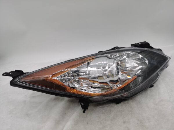 Mazda 3 2010-2013 HALOGEN R.H.S Headlight Assembly