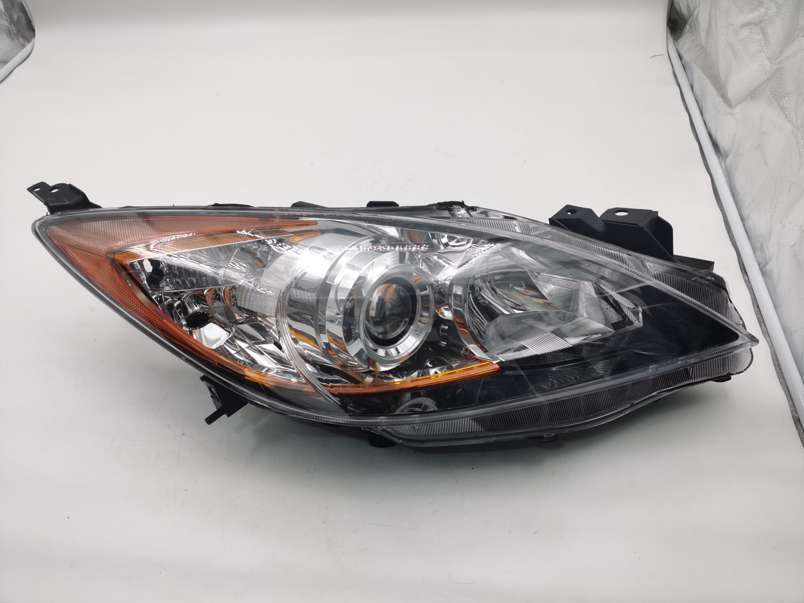 Mazda 3 2010-2013 HALOGEN R.H.S HEADLIGHT ASSEMBLY