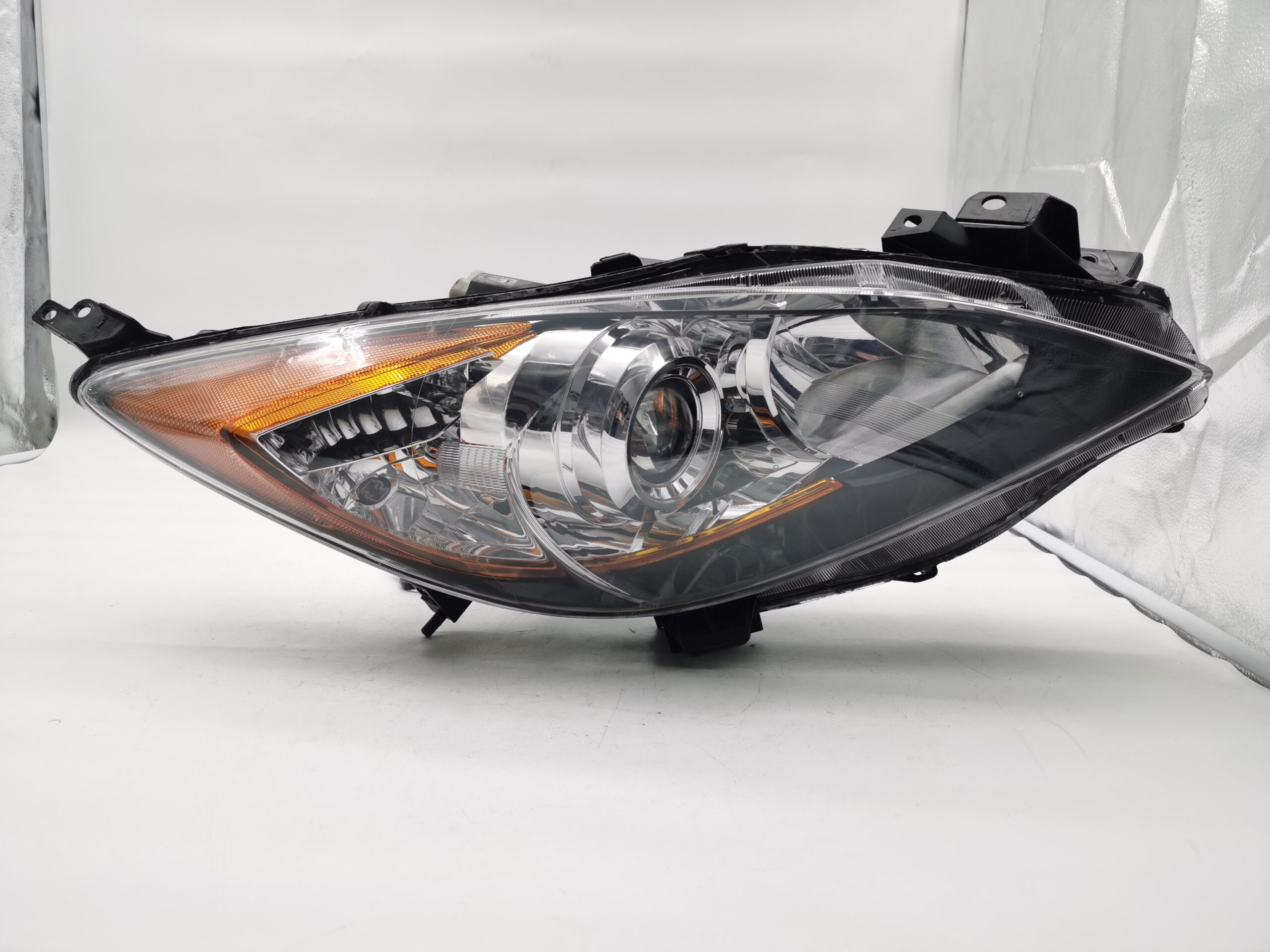 Mazda 3 2010-2013 HALOGEN R.H.S HEADLIGHT ASSEMBLY