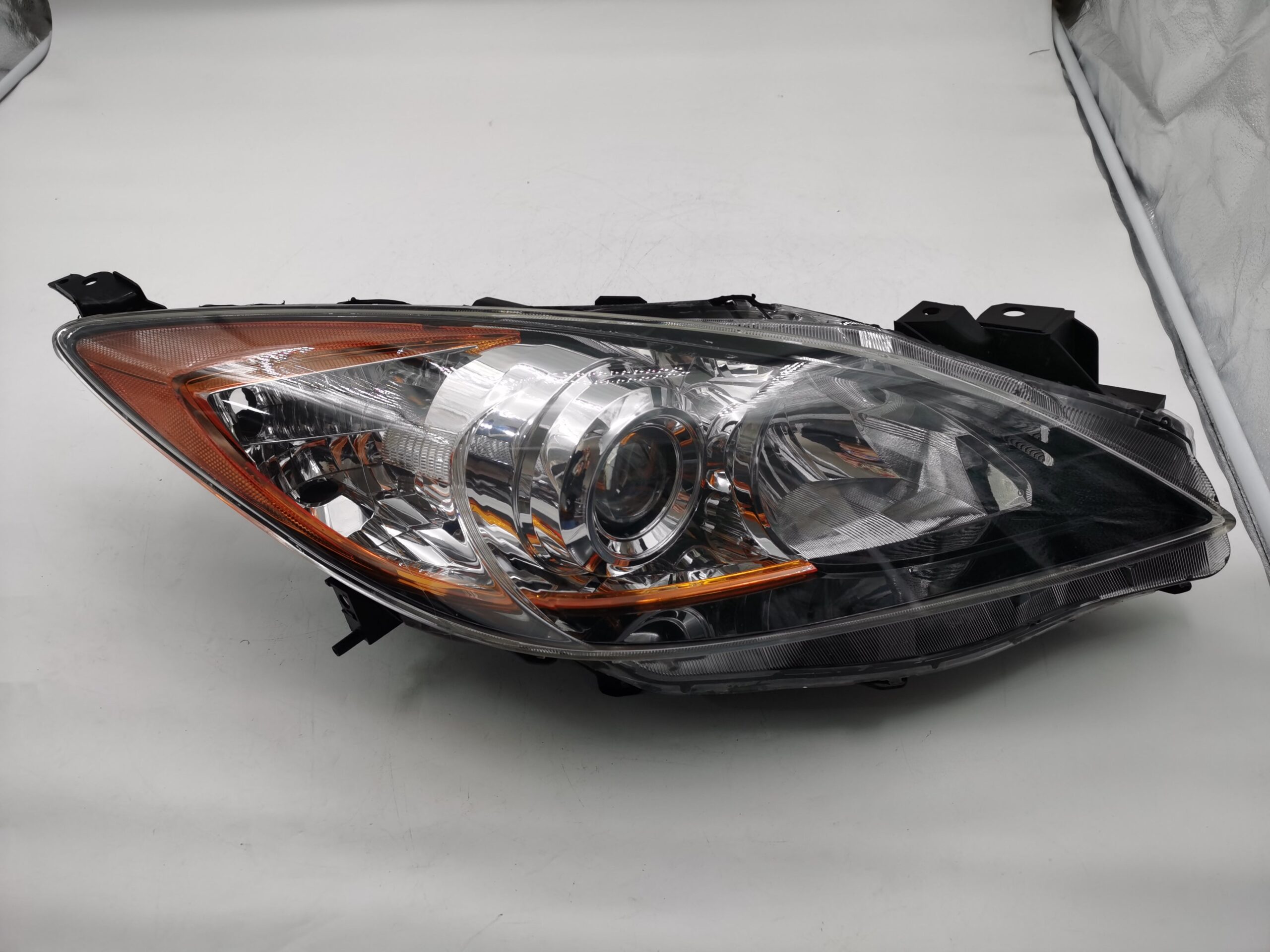 Mazda 3 2010-2013 HALOGEN R.H.S HEADLIGHT ASSEMBLY