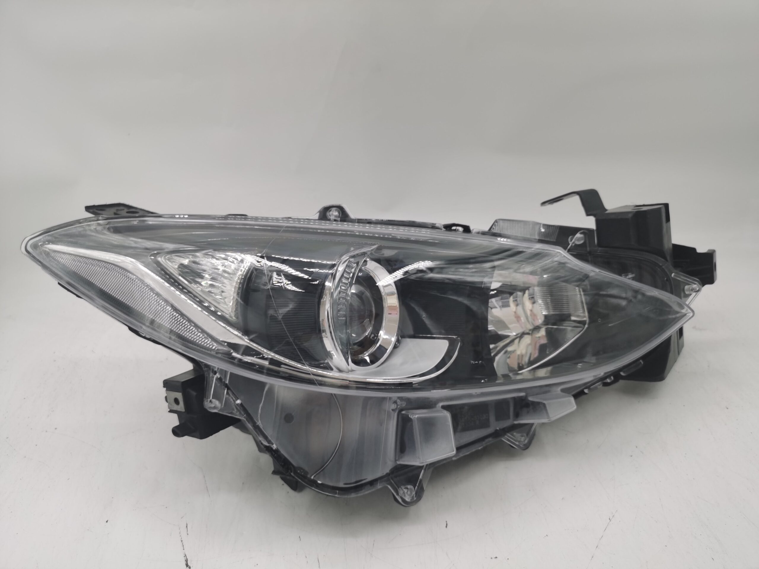 Mazda 3 2014-2016 HALOGEN R.H.S Headlight Assembly