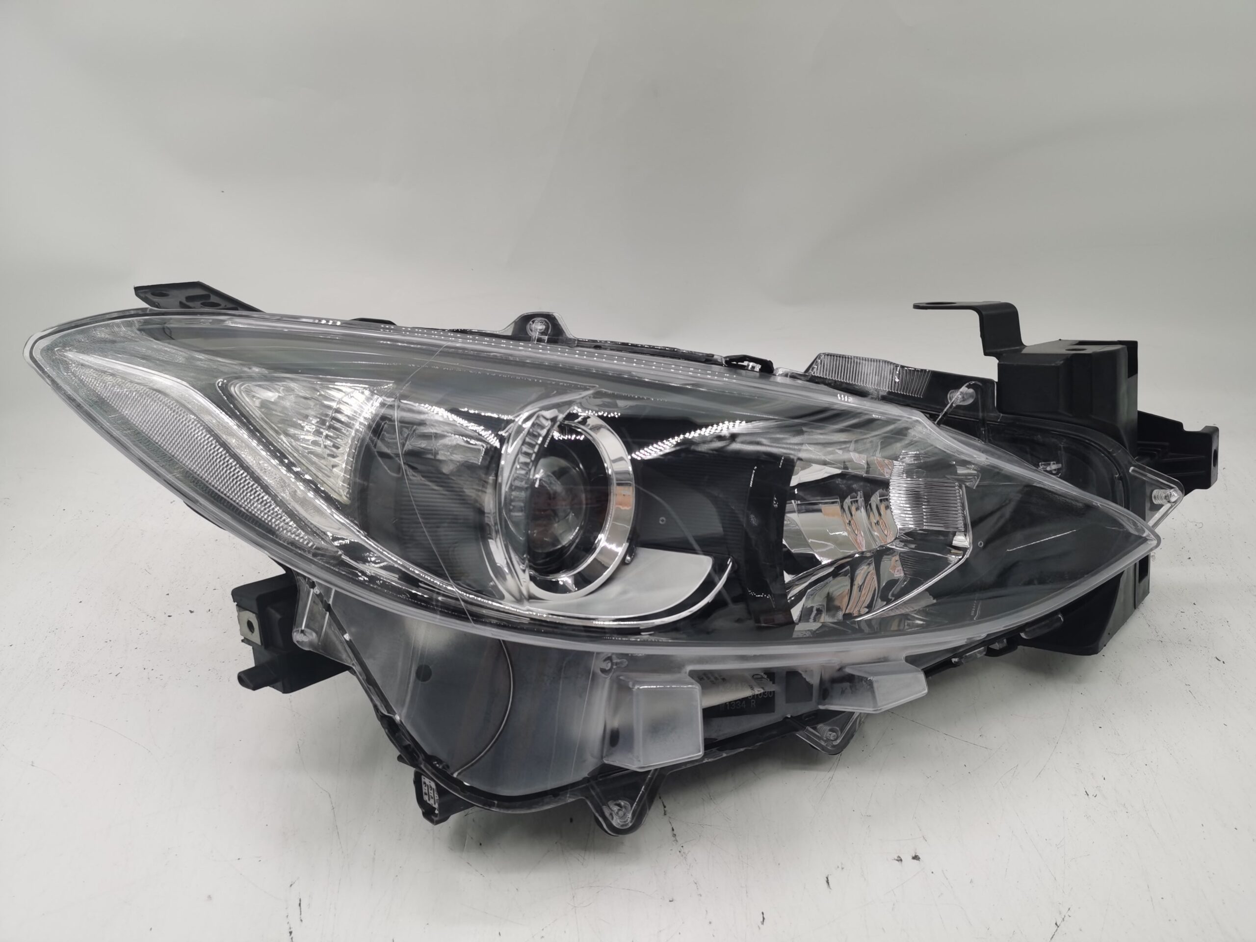 Mazda 3 2014-2016 HALOGEN R.H.S Headlight Assembly