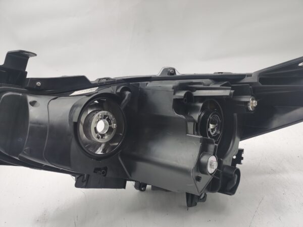 Mazda 3 2017-2018 HALOGEN R.H.S Headlight Assembly