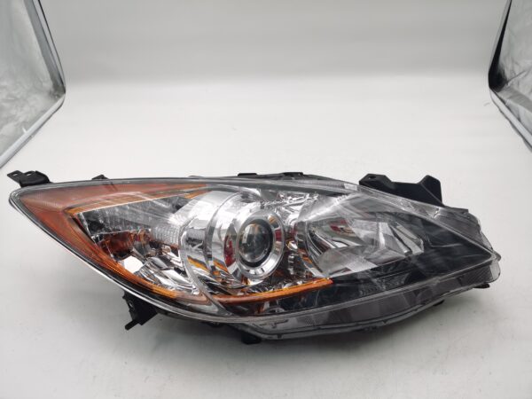 Mazda 3 2010-2013 HALOGEN R.H.S HEADLIGHT ASSEMBLY