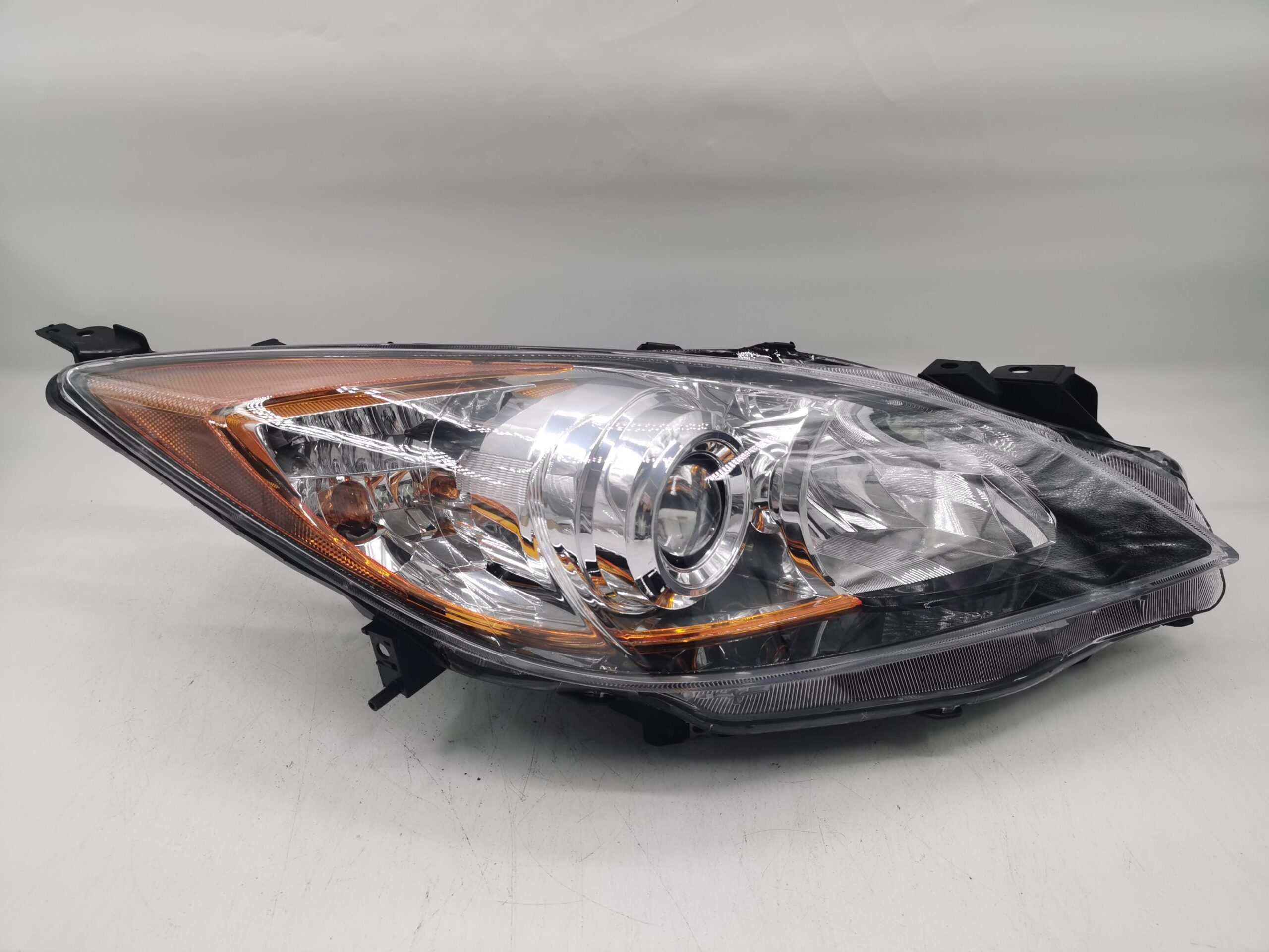 Mazda 3 2010-2013 HALOGEN R.H.S HEADLIGHT ASSEMBLY