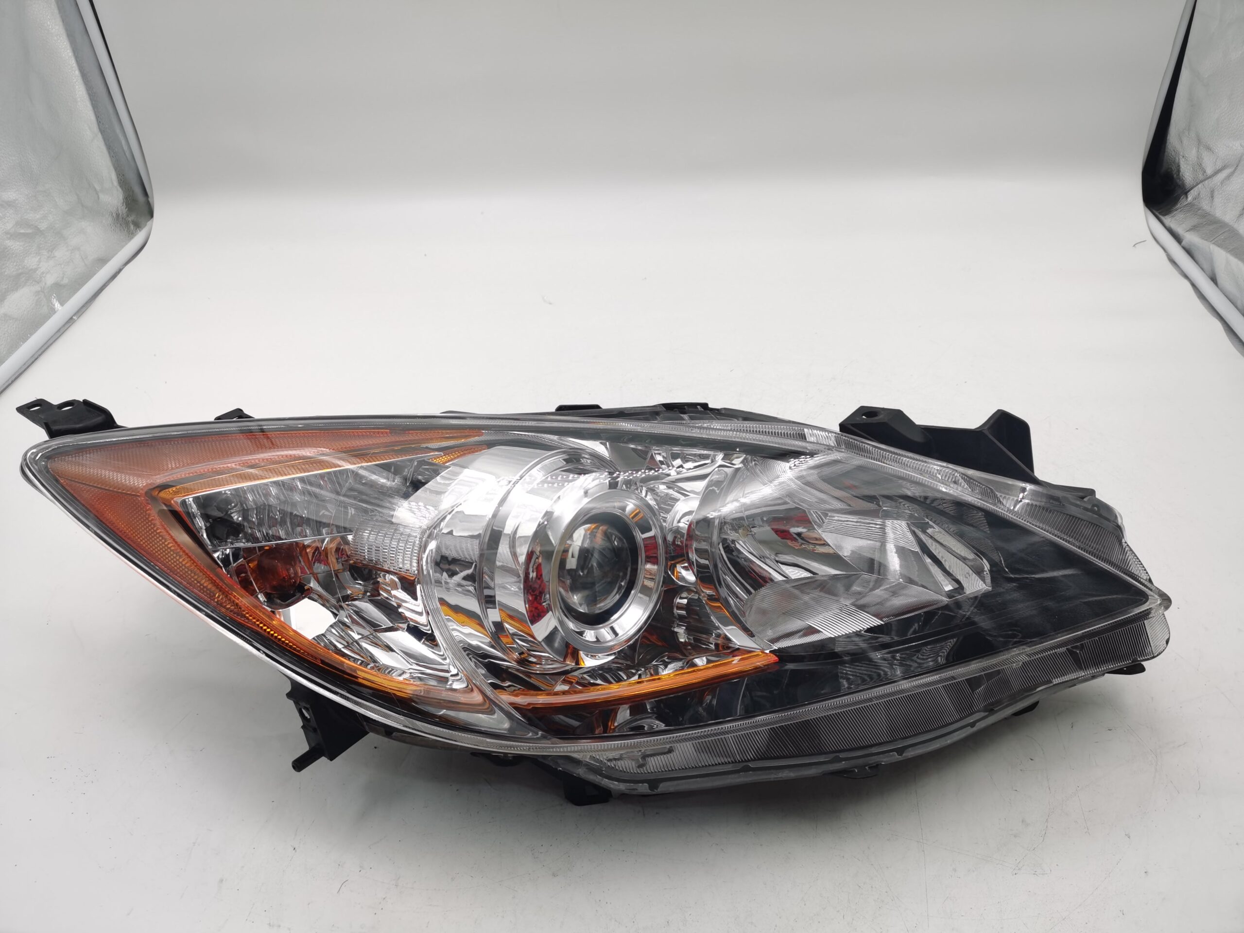 Mazda 3 2010-2013 HALOGEN R.H.S HEADLIGHT ASSEMBLY