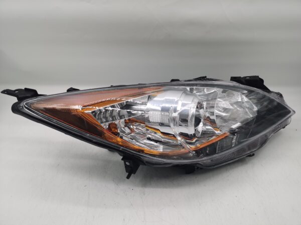 Mazda 3 2010-2013 HALOGEN R.H.S HEADLIGHT ASSEMBLY