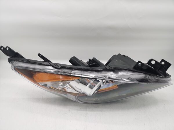 Mazda 3 2010-2013 HALOGEN R.H.S HEADLIGHT ASSEMBLY