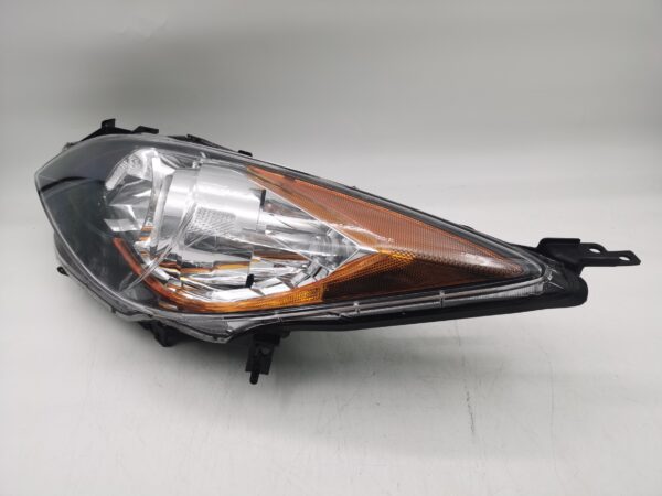 Mazda 3 2010-2013 HALOGEN L.H.S HEADLIGHT ASSEMBLY