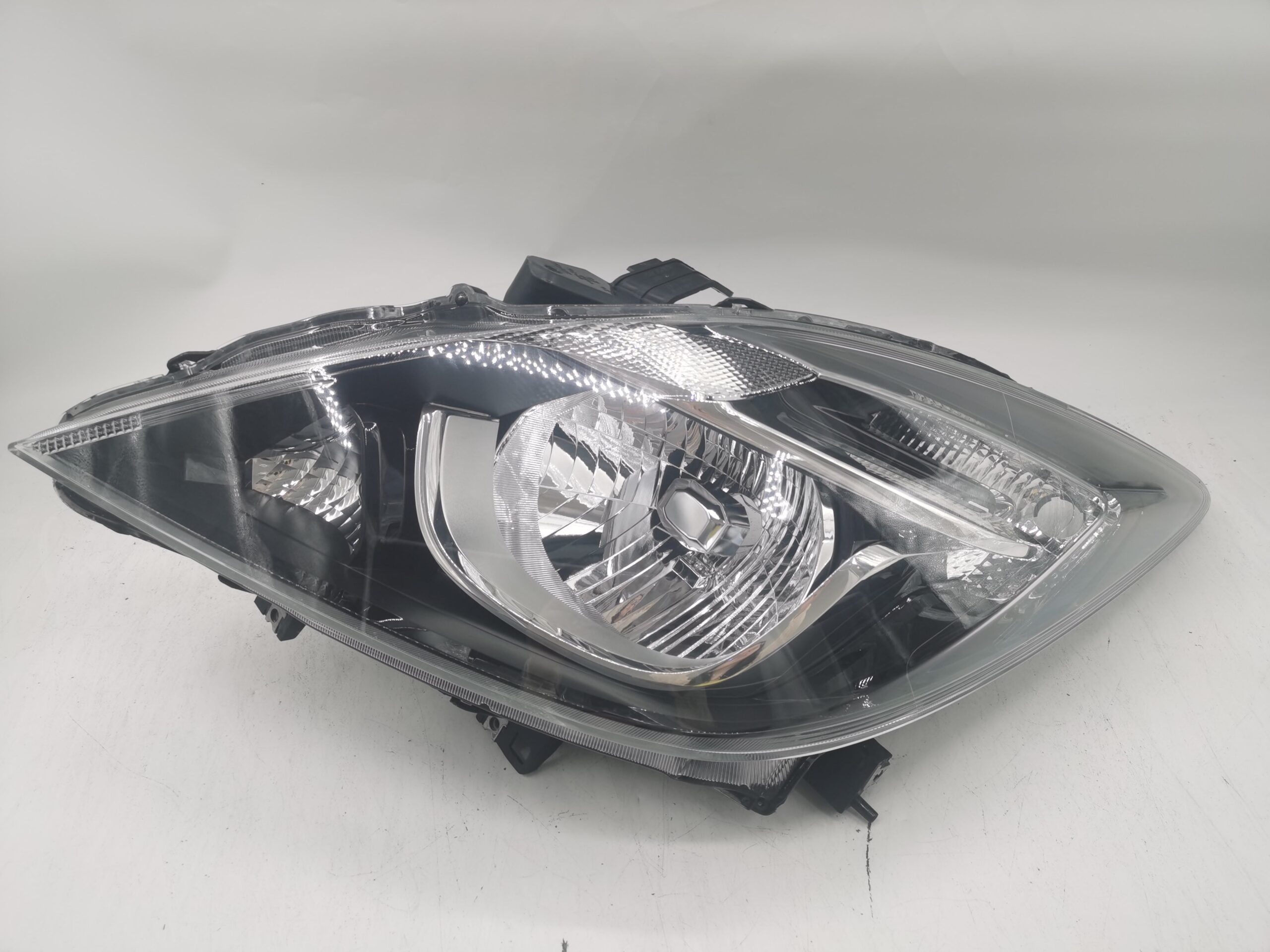 Mazda BT-50 2016-2019 HALOGEN L.H.S HEADLIGHT ASSEMBLY