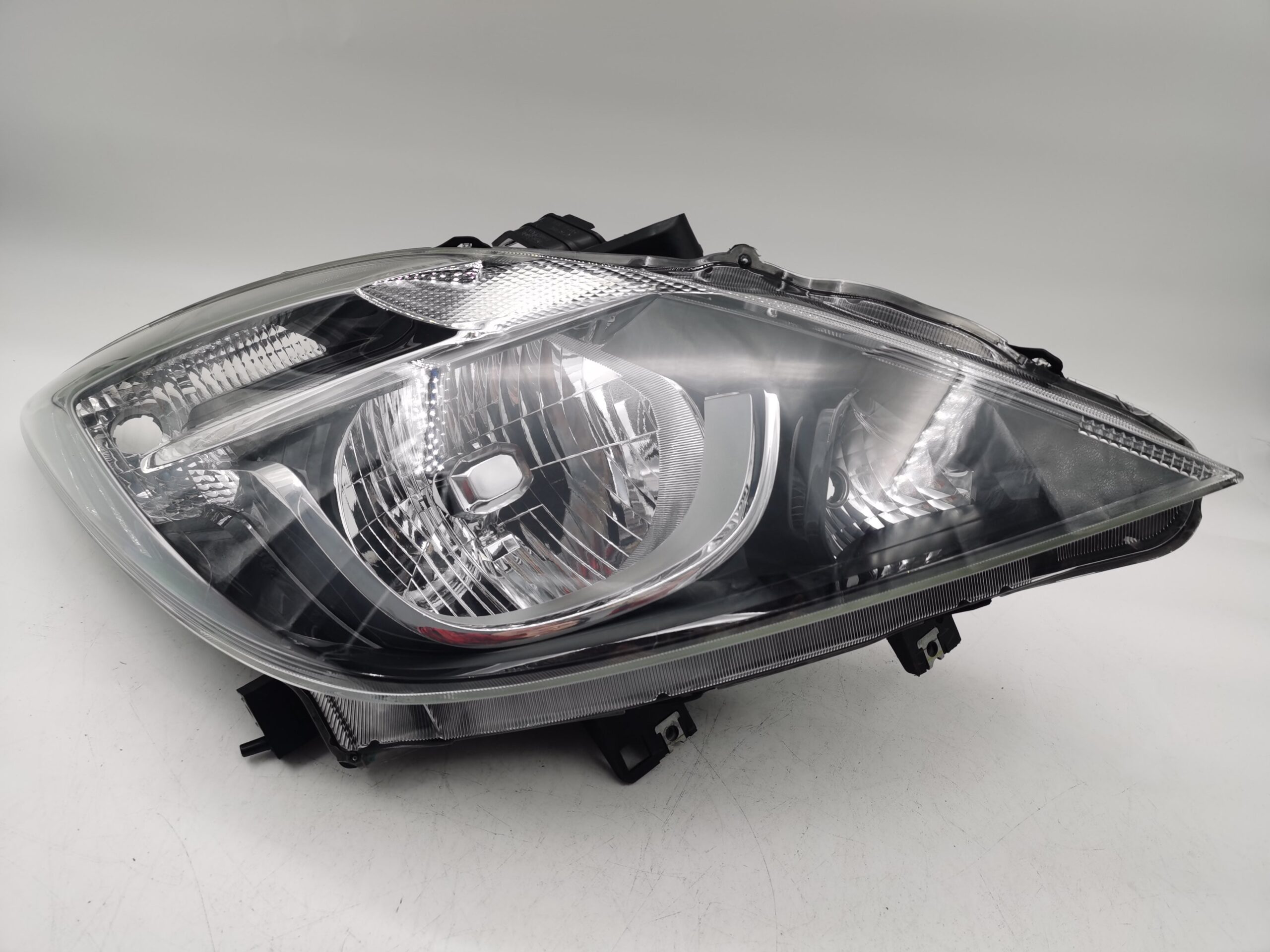 Mazda BT-50 2016-2019 HALOGEN R.H.S HEADLIGHT ASSEMBLY