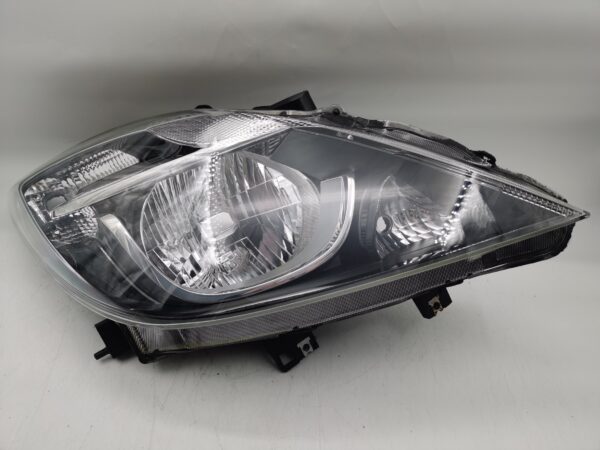 Mazda BT-50 2016-2019 HALOGEN R.H.S HEADLIGHT ASSEMBLY