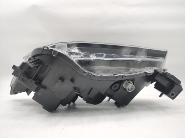 Mazda CX-5 II 2017-2019 R.H.S HEADLIGHT ASSEMBLY