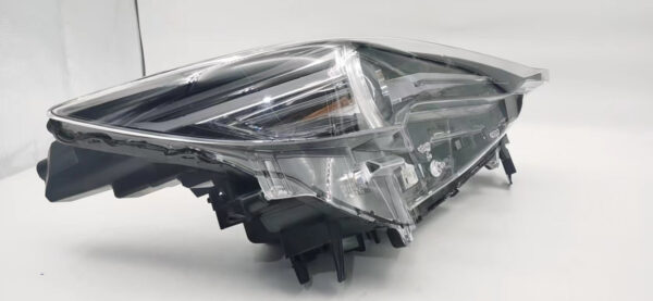 Mazda CX5 2017 R.H.S HEADLIGHT ASSEMBLY