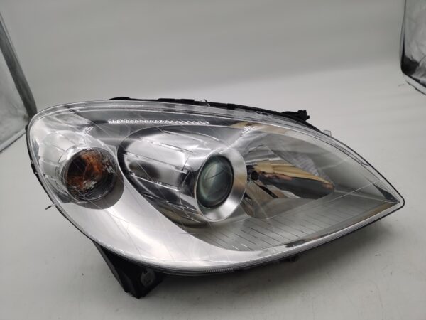 Mercedes-Benz B-CLASS W245 B180 2005-2010 HALOGEN R.H.S HEADLIGHT ASSEMBLY