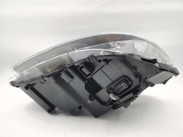 Mercedes-Benz C-CLASS W204 2007-2011 XENON L.H.S HEADLIGHT ASSEMBLY