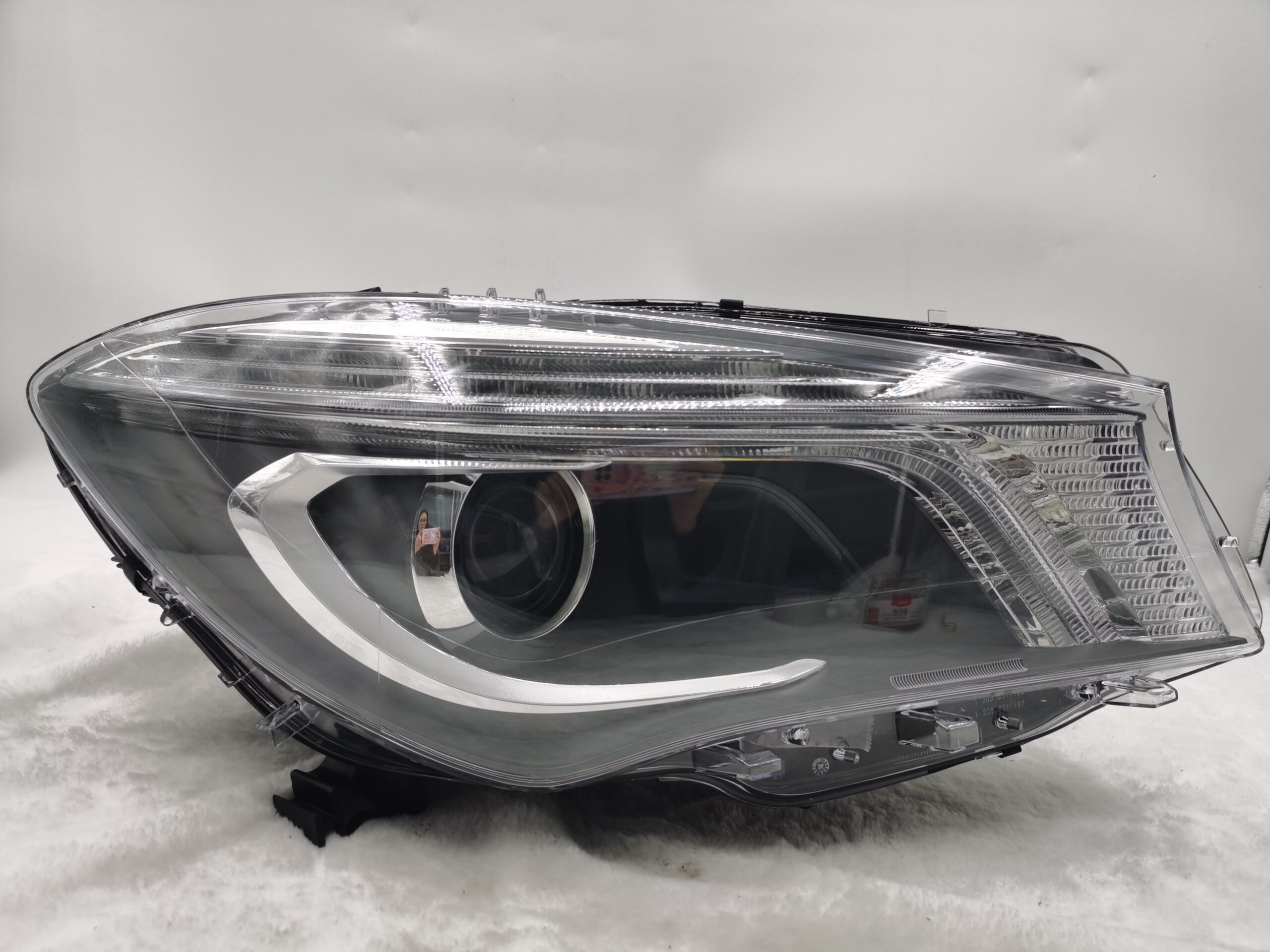 Mercedes-Benz CLA-CLASS W117 CLA250 2012-2015 XENON R.H.S HEADLIGHT ASSEMBLY