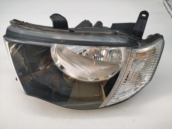 Mitsubishi L200 2005-2015 L.H.S HEADLIGHT ASSEMBLY