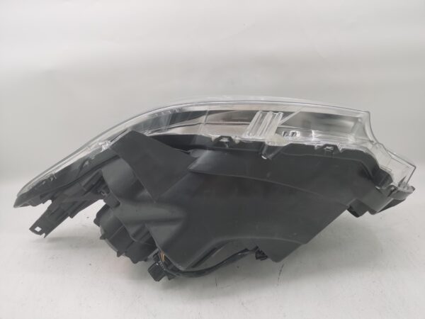 Mitsubishi L200 2014-2019 R.H.S HEADLIGHT ASSEMBLY