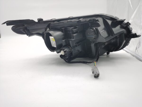 Mitsubishi L200 2015-2019 L.H.S HEADLIGHT ASSEMBLY