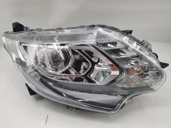 Mitsubishi L200 2015-2019 R.H.S HEADLIGHT ASSEMBLY