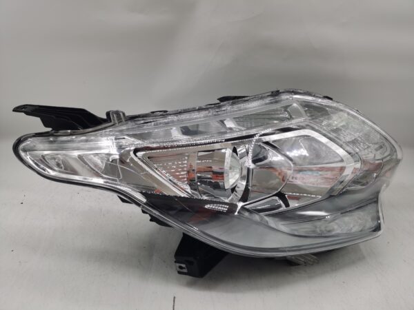 Mitsubishi L200 2015-2019 R.H.S HEADLIGHT ASSEMBLY