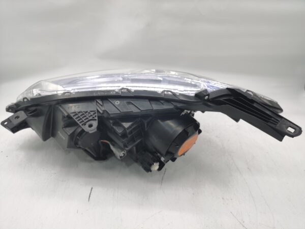 Mitsubishi L200 2015-2019 R.H.S HEADLIGHT ASSEMBLY