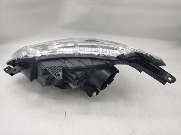 Mitsubishi L200 2015-2019 R.H.S HEADLIGHT ASSEMBLY