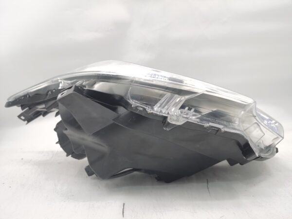 Mitsubishi L200 2015-2019 R.H.S HEADLIGHT ASSEMBLY