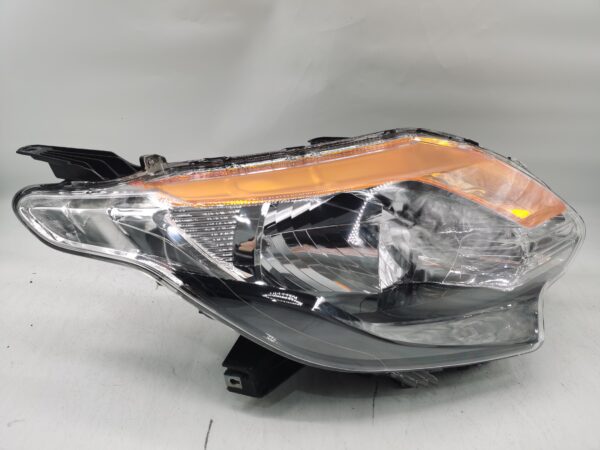 Mitsubishi L200 TRITON 2015-2019 R.H.S HEADLIGHT ASSEMBLY