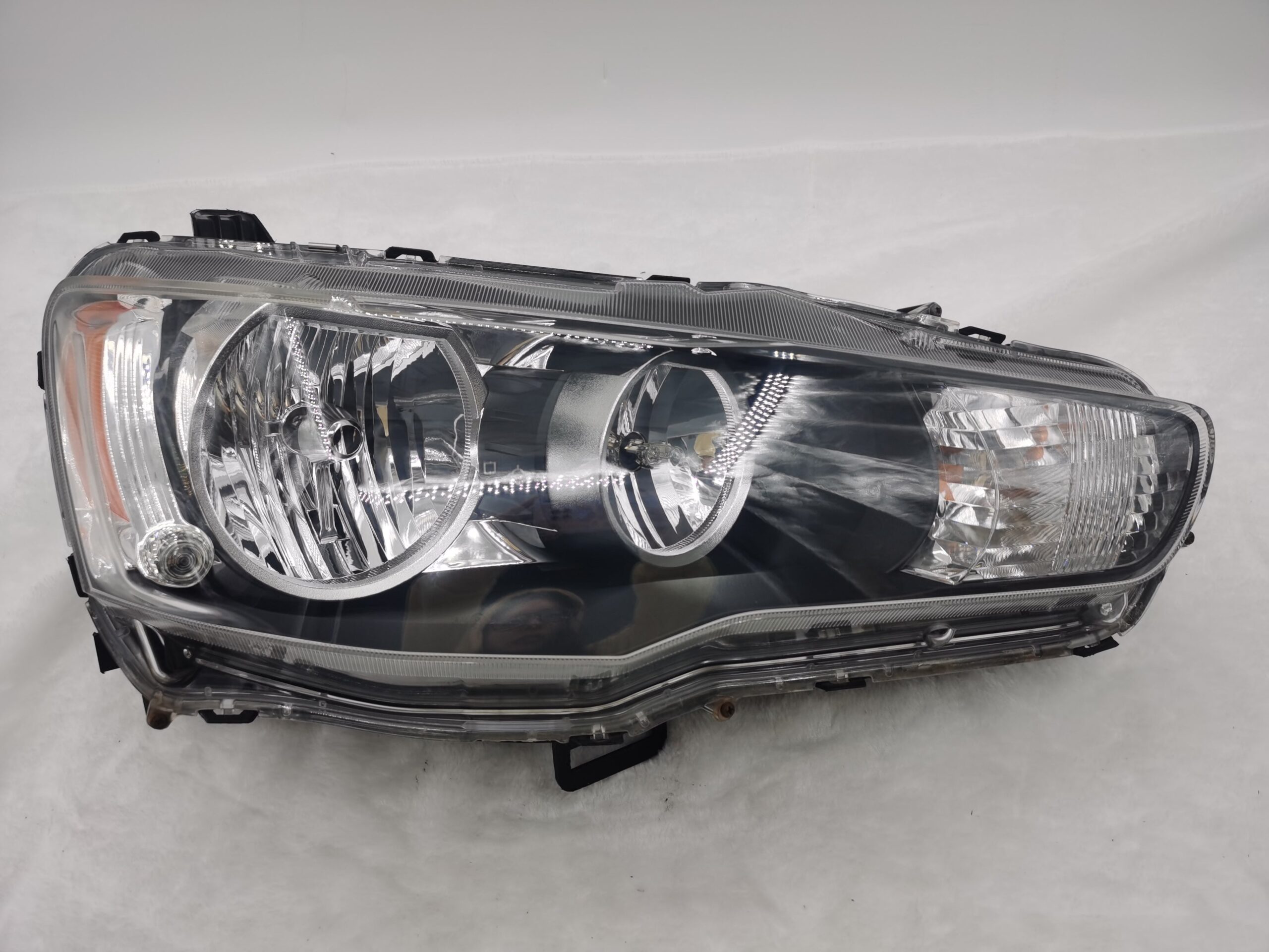 Mitsubishi LANCER 2008-2018 HALOGEN R.H.S HEADLIGHT ASSEMBLY