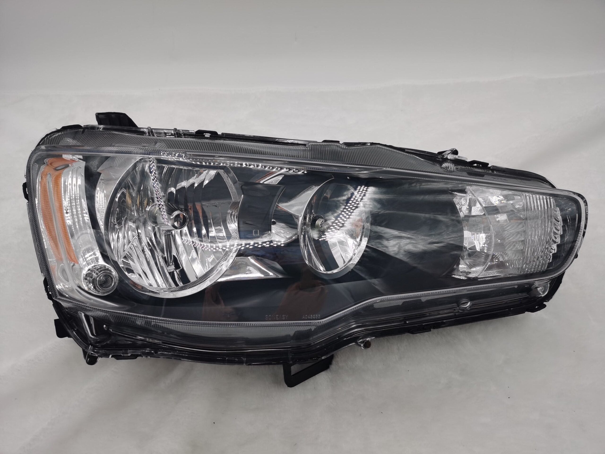 Mitsubishi LANCER 2008-2018 HALOGEN R.H.S HEADLIGHT ASSEMBLY