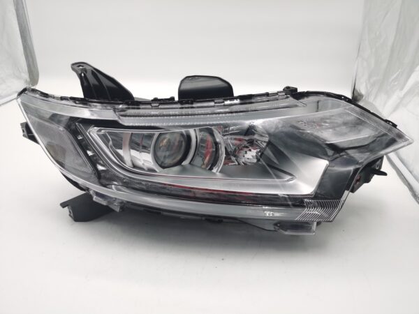 Mitsubishi OUTLANDER 2016-2020 HALOGEN R.H.S HEADLIGHT ASSEMBLY