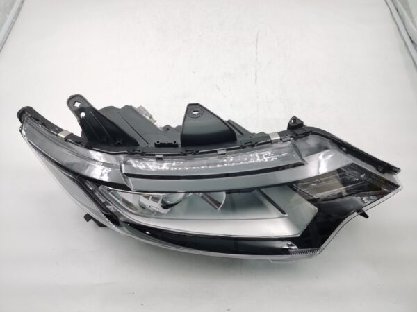 Mitsubishi OUTLANDER 2016-2020 HALOGEN R.H.S HEADLIGHT ASSEMBLY